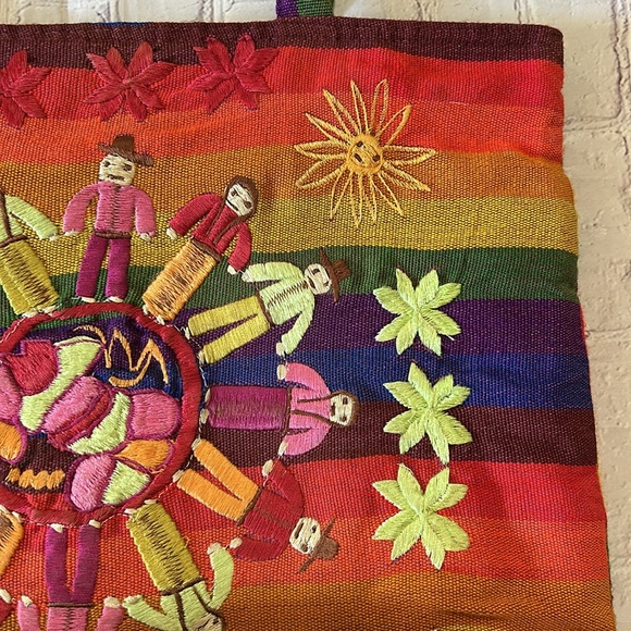 Colorful Embroidered Large Rainbow People Zipper Tote Bag Unbranded NEW - Picture 3 of 7